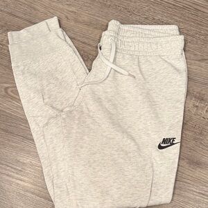 Nike Womens Light Gray Sweatpants